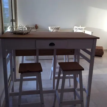 Appartement Grand F1 Bis Dans Standing Avec Piscine